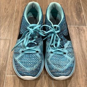 Nike Women’s Fly Knit